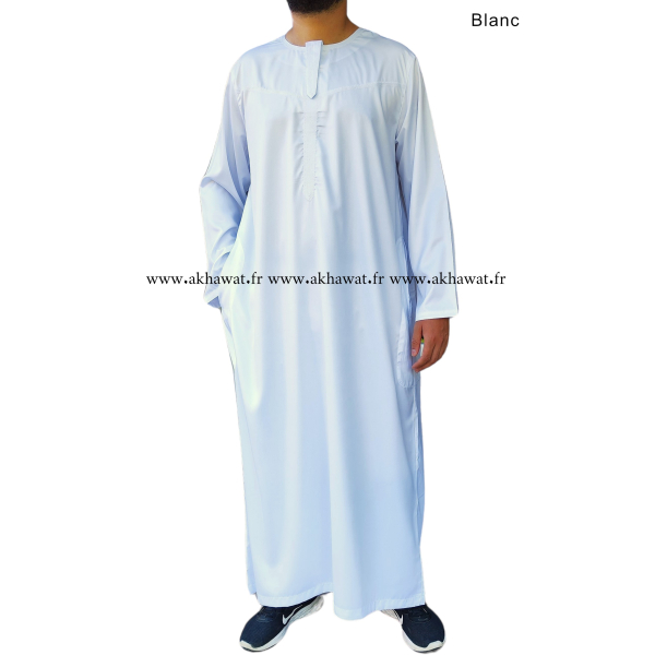 Qamis Omanais